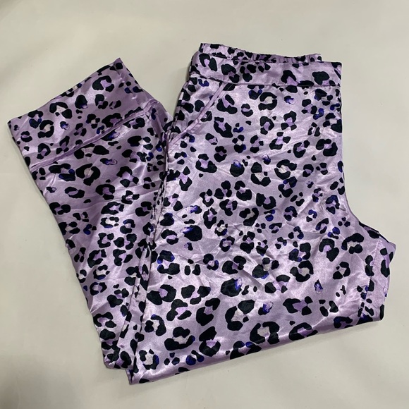 🛍️ ADORE ME Alania Plus Pajamas Tank Set - Size (L Pants) & (XL Tank Top) - Picture 11 of 13